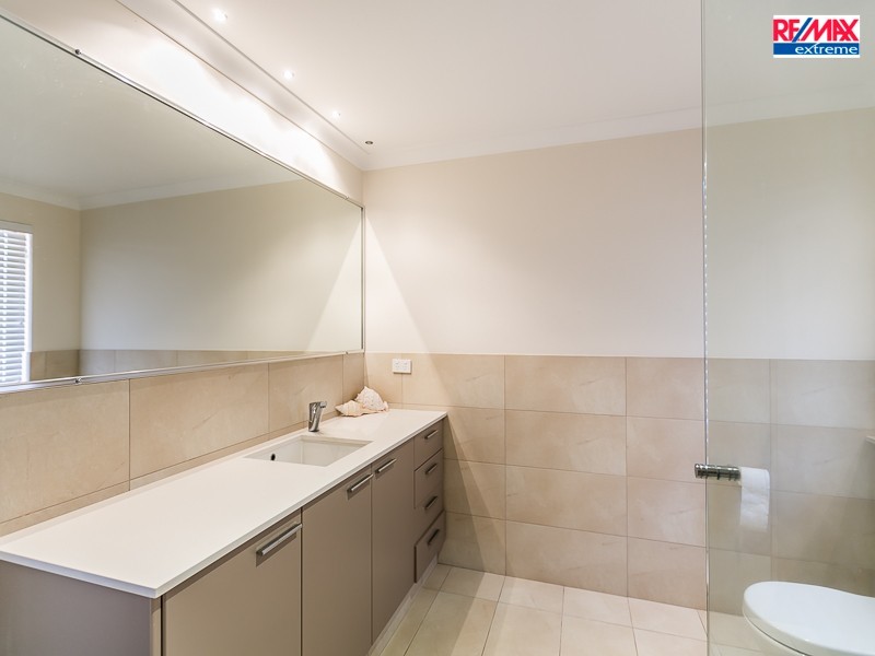 4 Iseo Place, Joondalup WA 6027