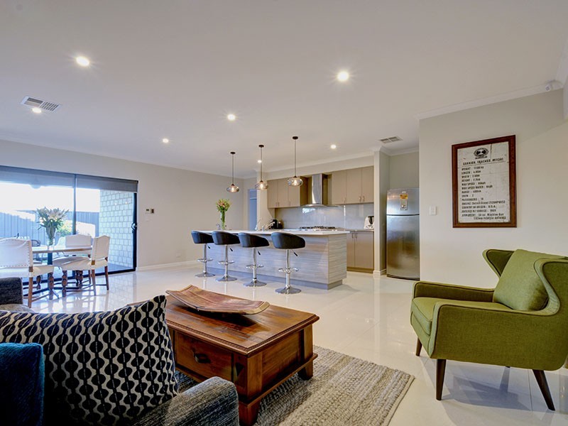 8 Grenache Chase, Pearsall WA 6065