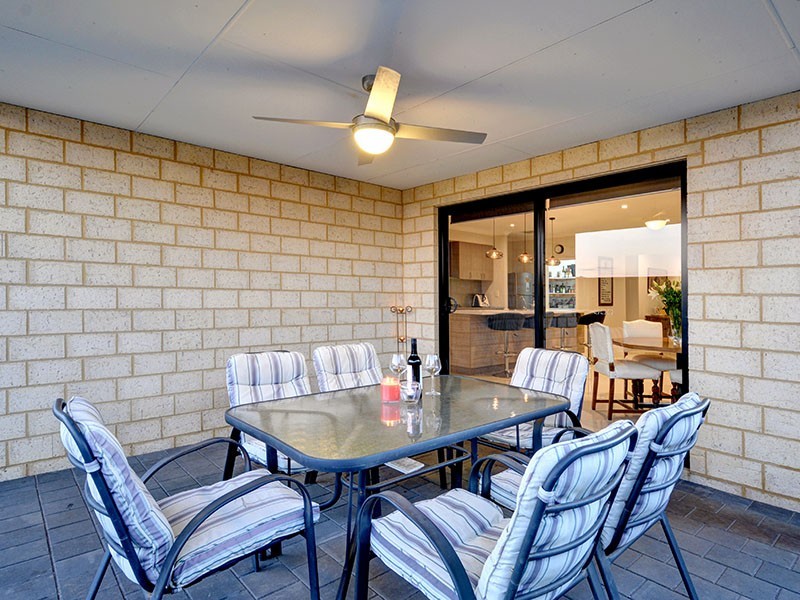 8 Grenache Chase, Pearsall WA 6065