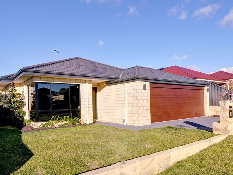 8 Grenache Chase, Pearsall WA 6065