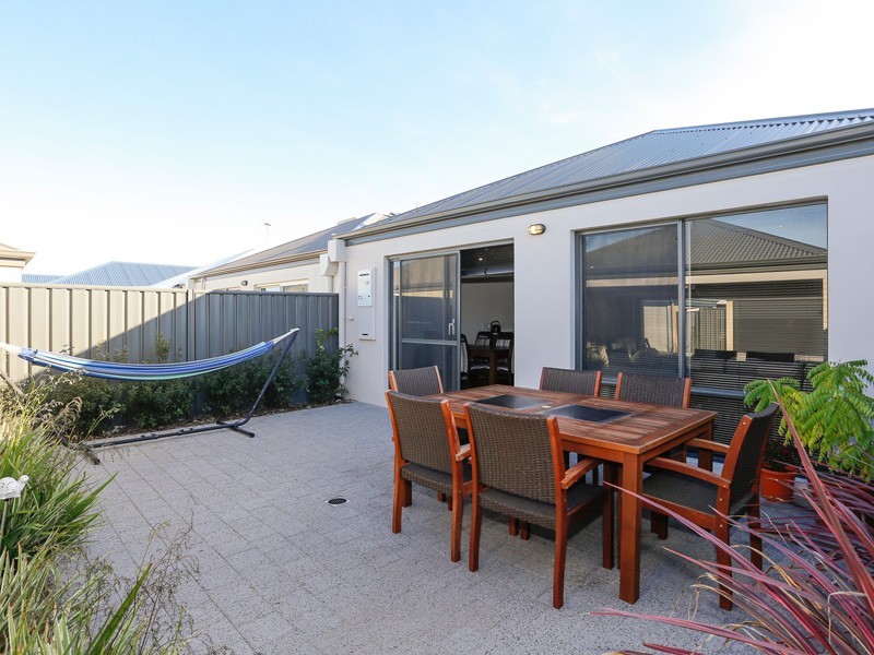 14 Conferta Link, Banksia Grove WA 6031