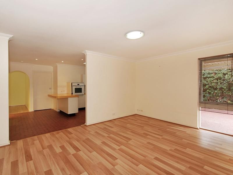 12A Barque Place, Kallaroo WA 6025