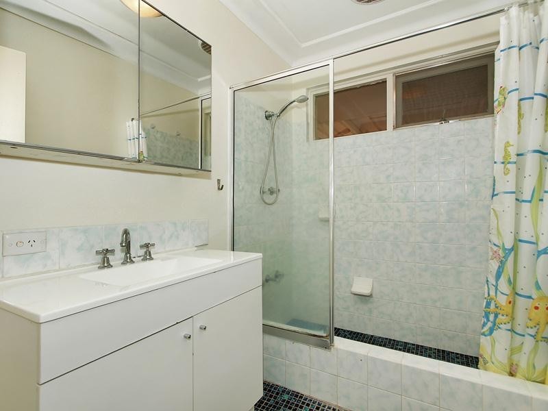 12A Barque Place, Kallaroo WA 6025