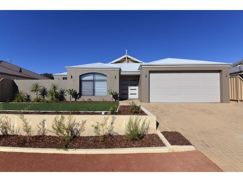 4 Rometta Way, Sinagra WA 6065