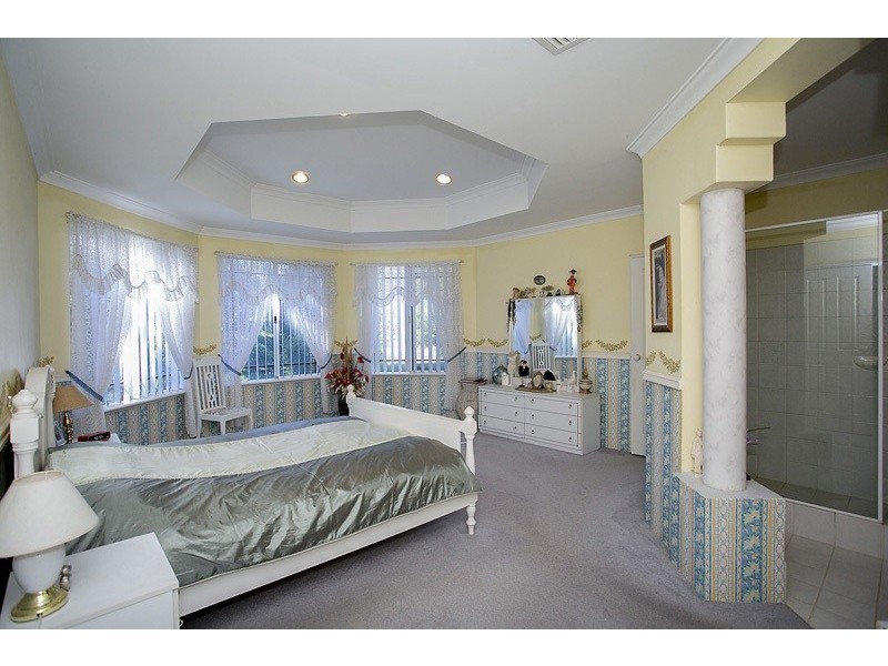 33 Greenhaven Glde, Carramar WA 6031