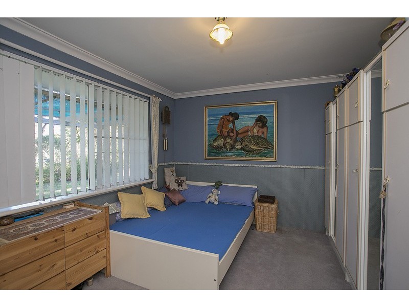 33 Greenhaven Glde, Carramar WA 6031