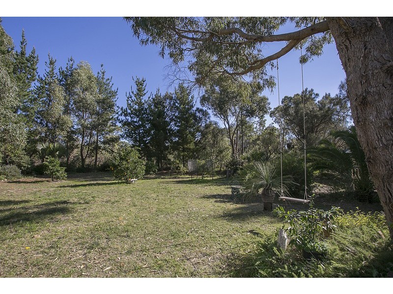 33 Greenhaven Glde, Carramar WA 6031