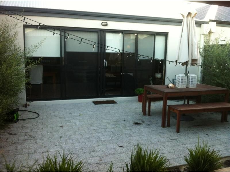 26 Conferta Link, Banksia Grove WA 6031