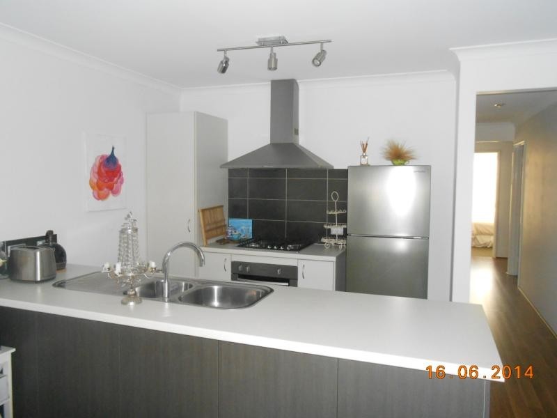 26 Conferta Link, Banksia Grove WA 6031