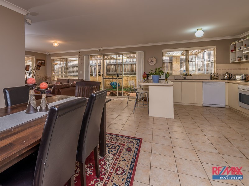 5 Ayr Way, Mindarie WA 6030