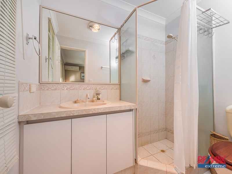 5 Ayr Way, Mindarie WA 6030