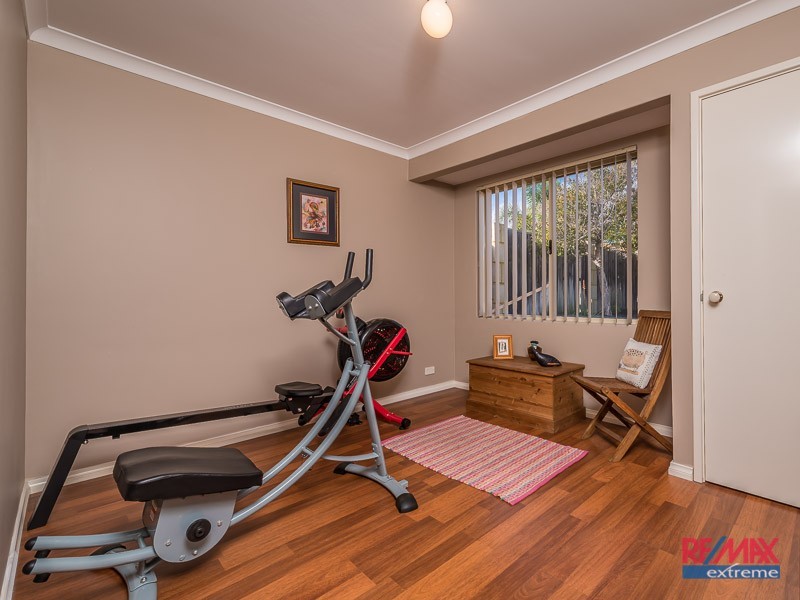 5 Ayr Way, Mindarie WA 6030