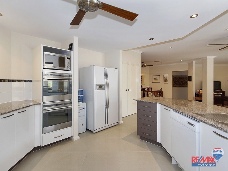 22 St Lucia Road, Iluka WA 6028