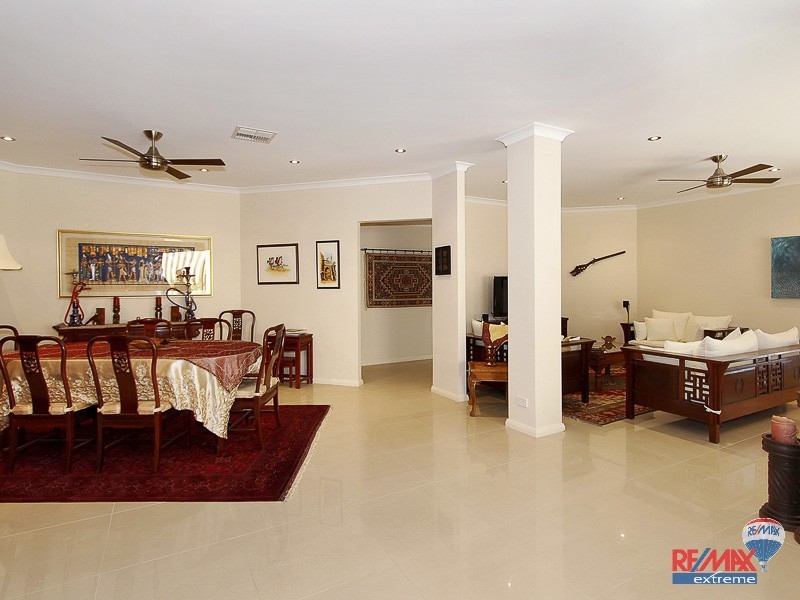 22 St Lucia Road, Iluka WA 6028