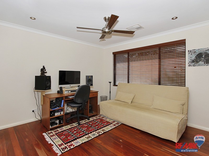 22 St Lucia Road, Iluka WA 6028