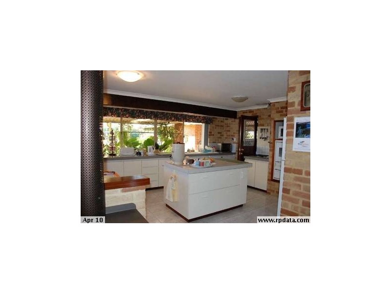 9 Throssel Place, Clarkson WA 6030