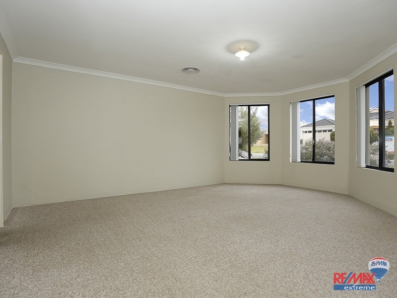 45 Lithgow Drive, Clarkson WA 6030