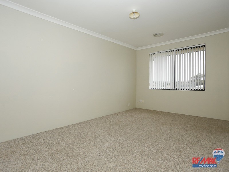 45 Lithgow Drive, Clarkson WA 6030