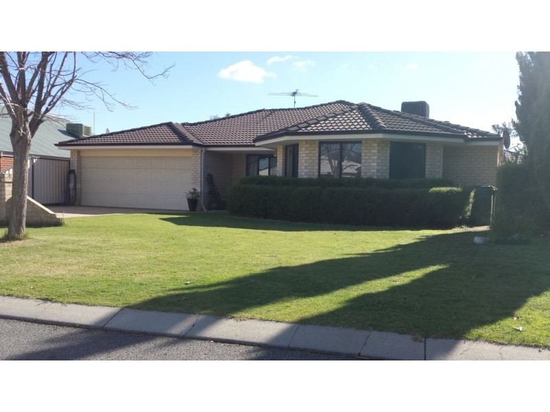 30 Merrang Circuit, Carramar WA 6031