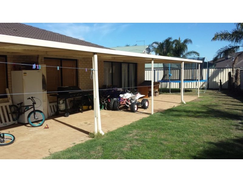 30 Merrang Circuit, Carramar WA 6031