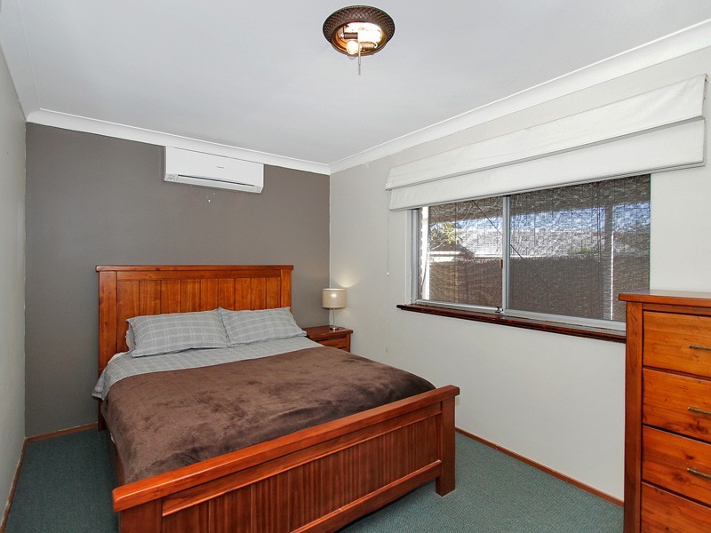 8 Rosewood Heights, Craigie WA 6025