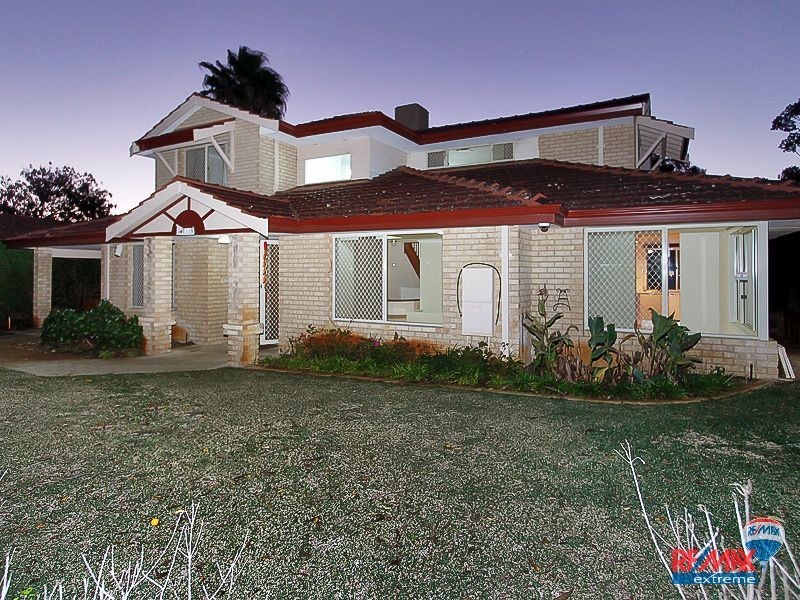 32A Peninsula Road, Maylands WA 6051