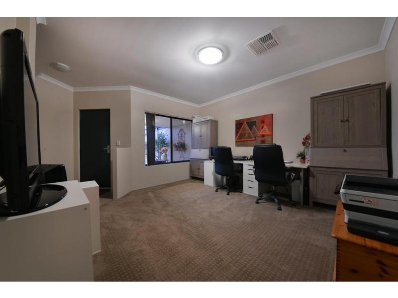 10 Beckman Road, Tapping WA 6065