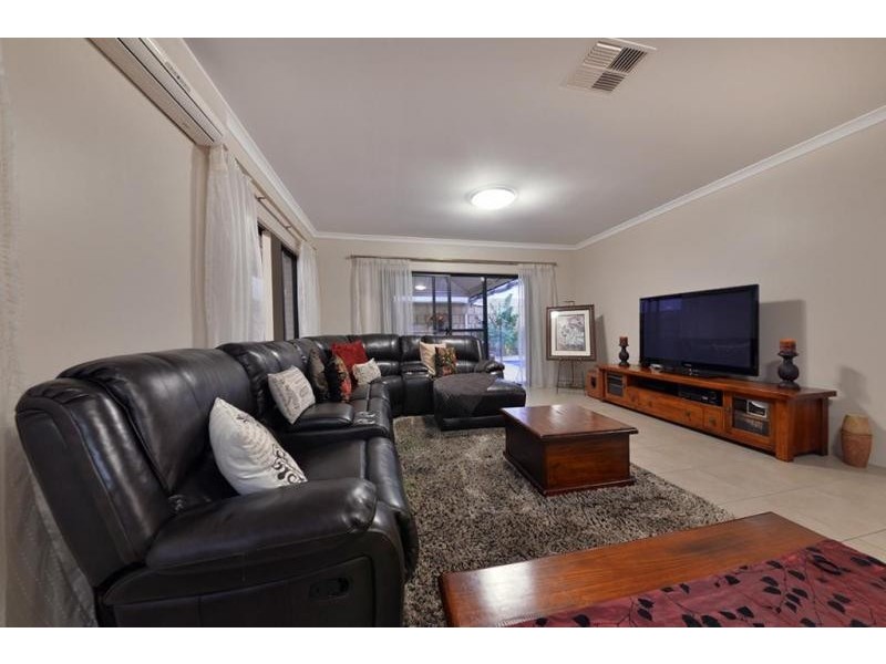 10 Beckman Road, Tapping WA 6065