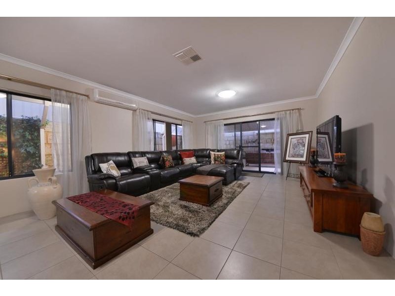 10 Beckman Road, Tapping WA 6065