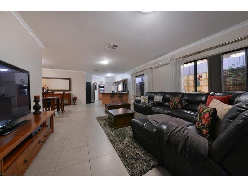 10 Beckman Road, Tapping WA 6065