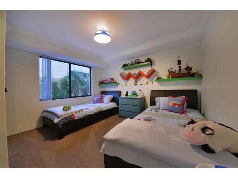 10 Beckman Road, Tapping WA 6065