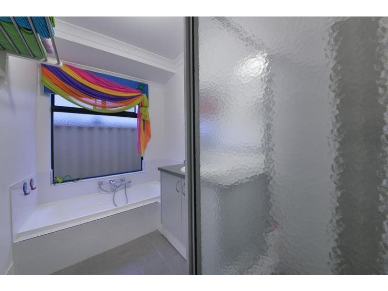 10 Beckman Road, Tapping WA 6065