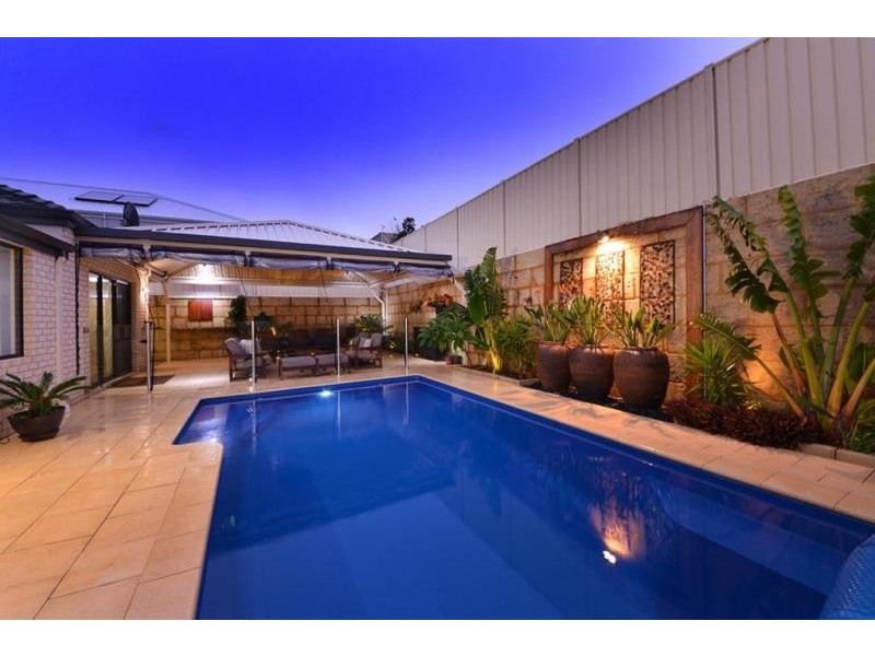 10 Beckman Road, Tapping WA 6065