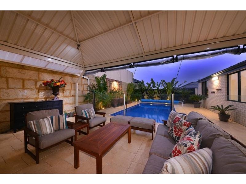 10 Beckman Road, Tapping WA 6065