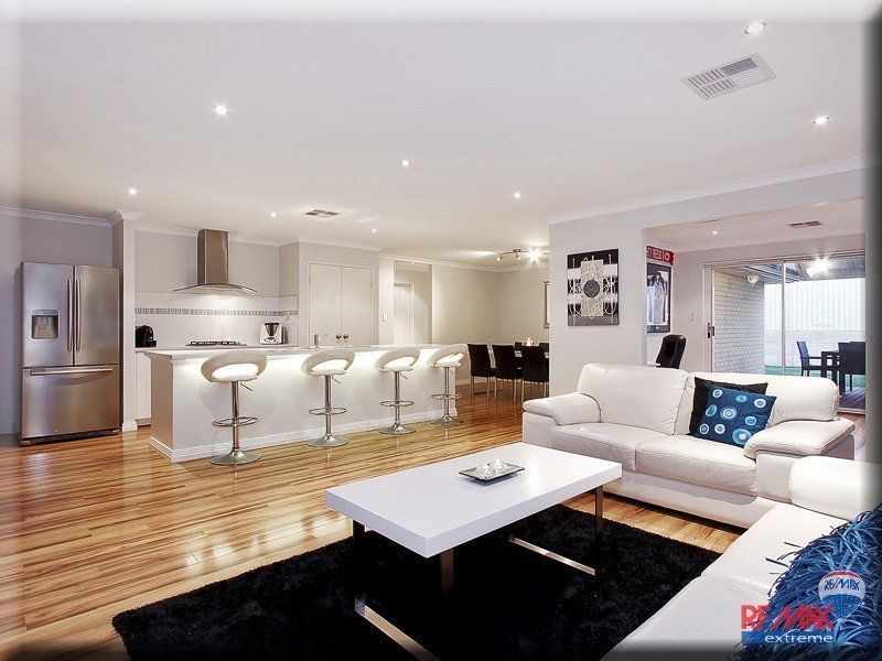 17 Gangway Turn, Alkimos WA 6038