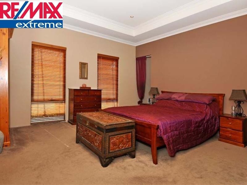 9 Mulgrave Loop, Mindarie WA 6030