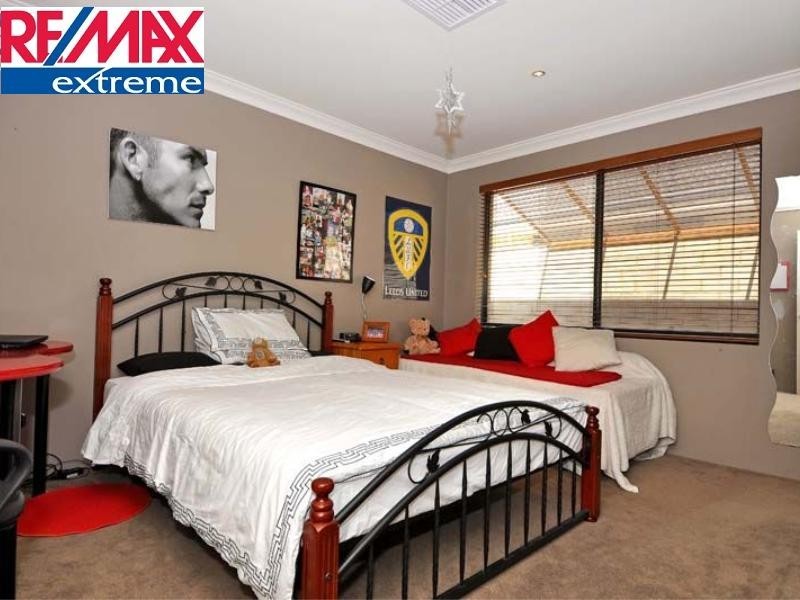 9 Mulgrave Loop, Mindarie WA 6030