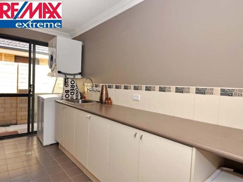 9 Mulgrave Loop, Mindarie WA 6030