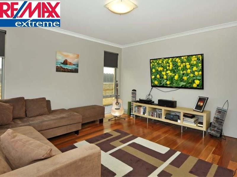 15 Calderstone Rise, Landsdale WA 6065