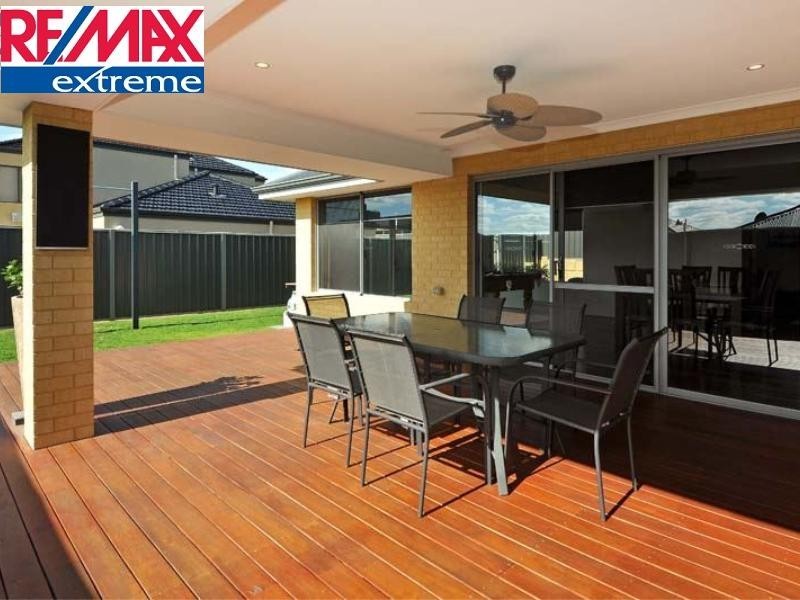 15 Calderstone Rise, Landsdale WA 6065