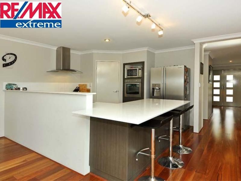 15 Calderstone Rise, Landsdale WA 6065