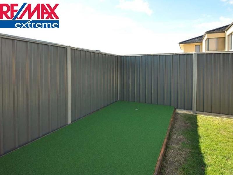 15 Calderstone Rise, Landsdale WA 6065