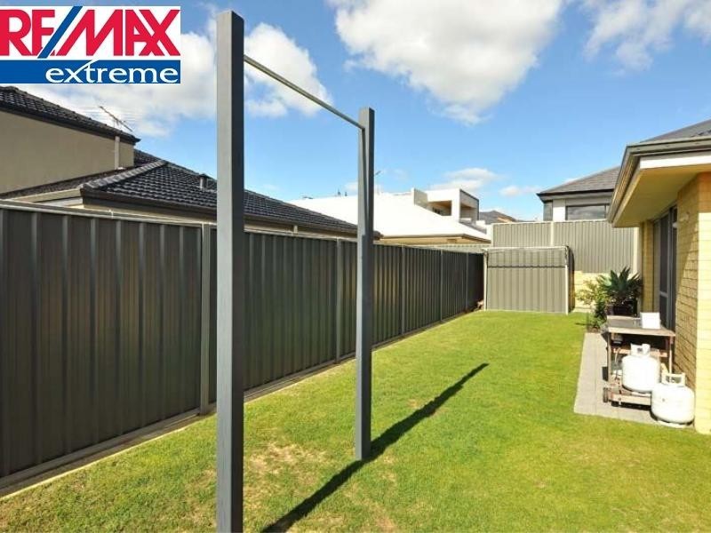 15 Calderstone Rise, Landsdale WA 6065