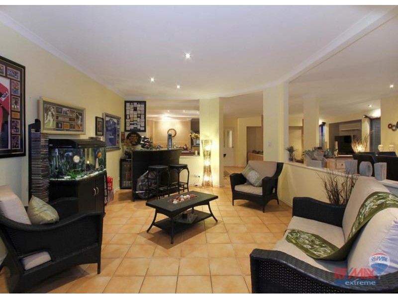 17 Bradman Drive, Butler WA 6036