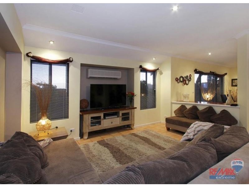 17 Bradman Drive, Butler WA 6036