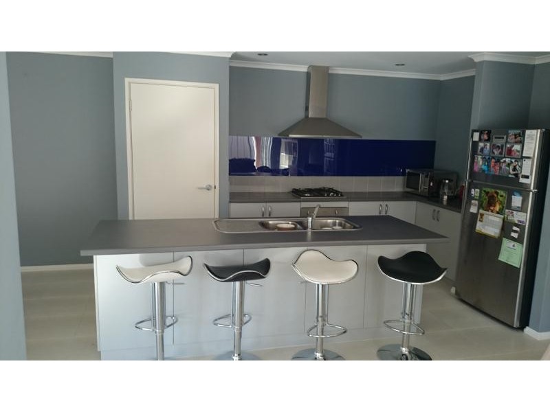 52 Vancouver Parade, Wanneroo WA 6065
