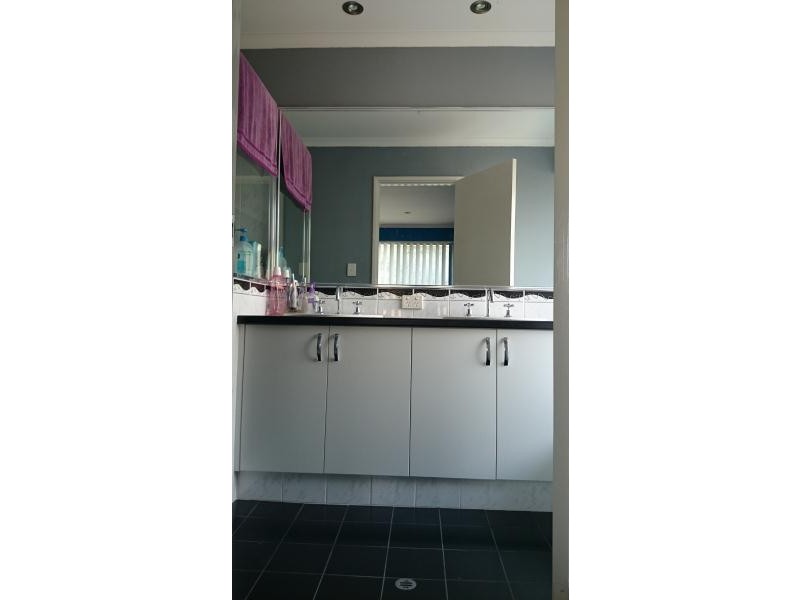 52 Vancouver Parade, Wanneroo WA 6065