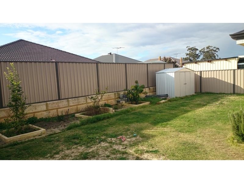 52 Vancouver Parade, Wanneroo WA 6065