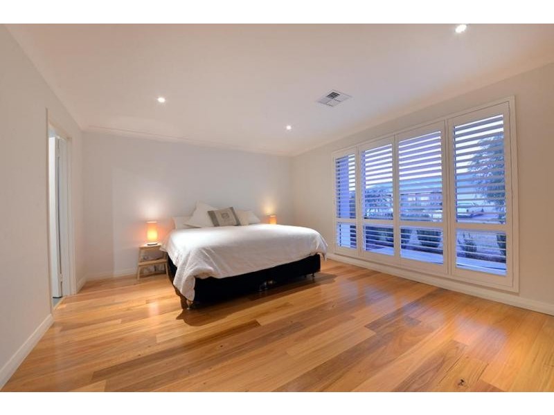11 Parkinson Road, Banksia Grove WA 6031