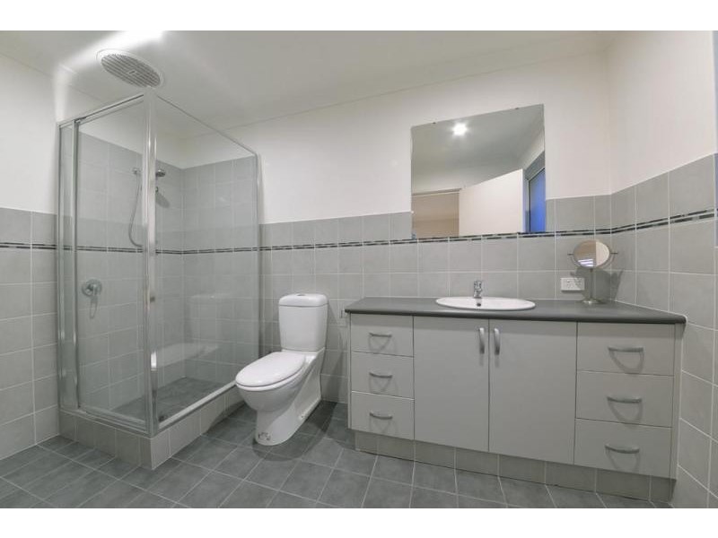 11 Parkinson Road, Banksia Grove WA 6031